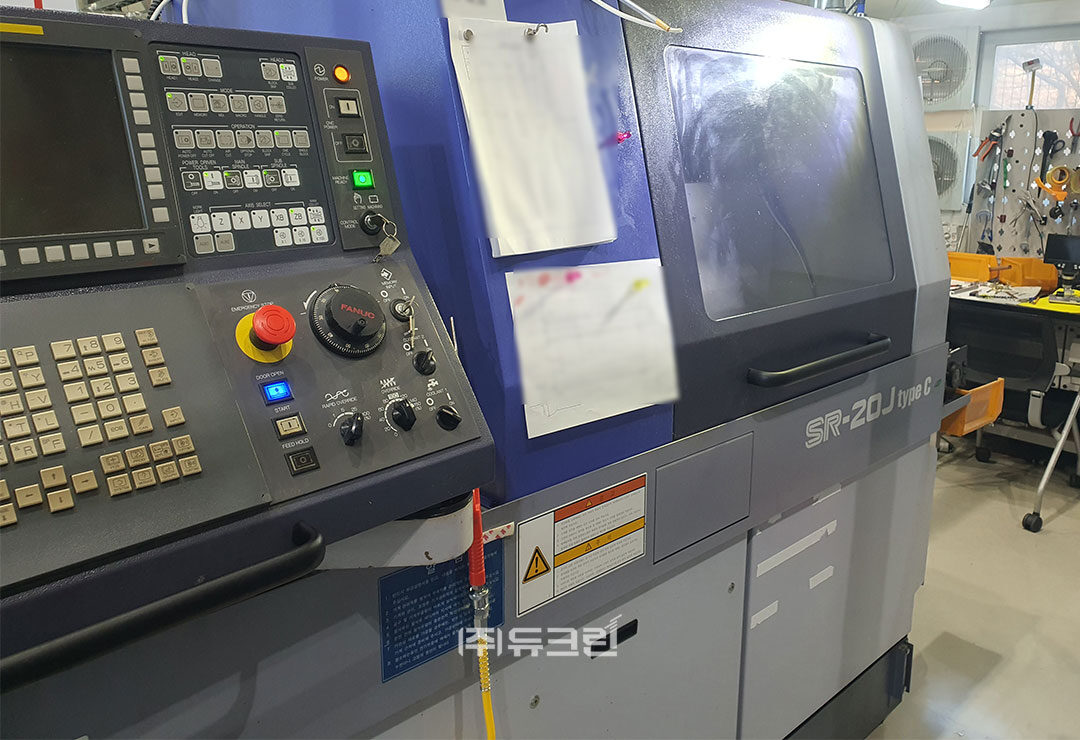 CNC 장비 사용 시 발생하는 오일미스트 포집｜OMC-500 BX