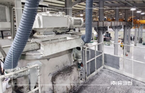 250711-2_duclean-industrial-dust-collector_0.jpg